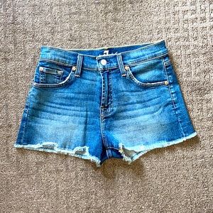 ✨7 For All Mankind jean shorts
